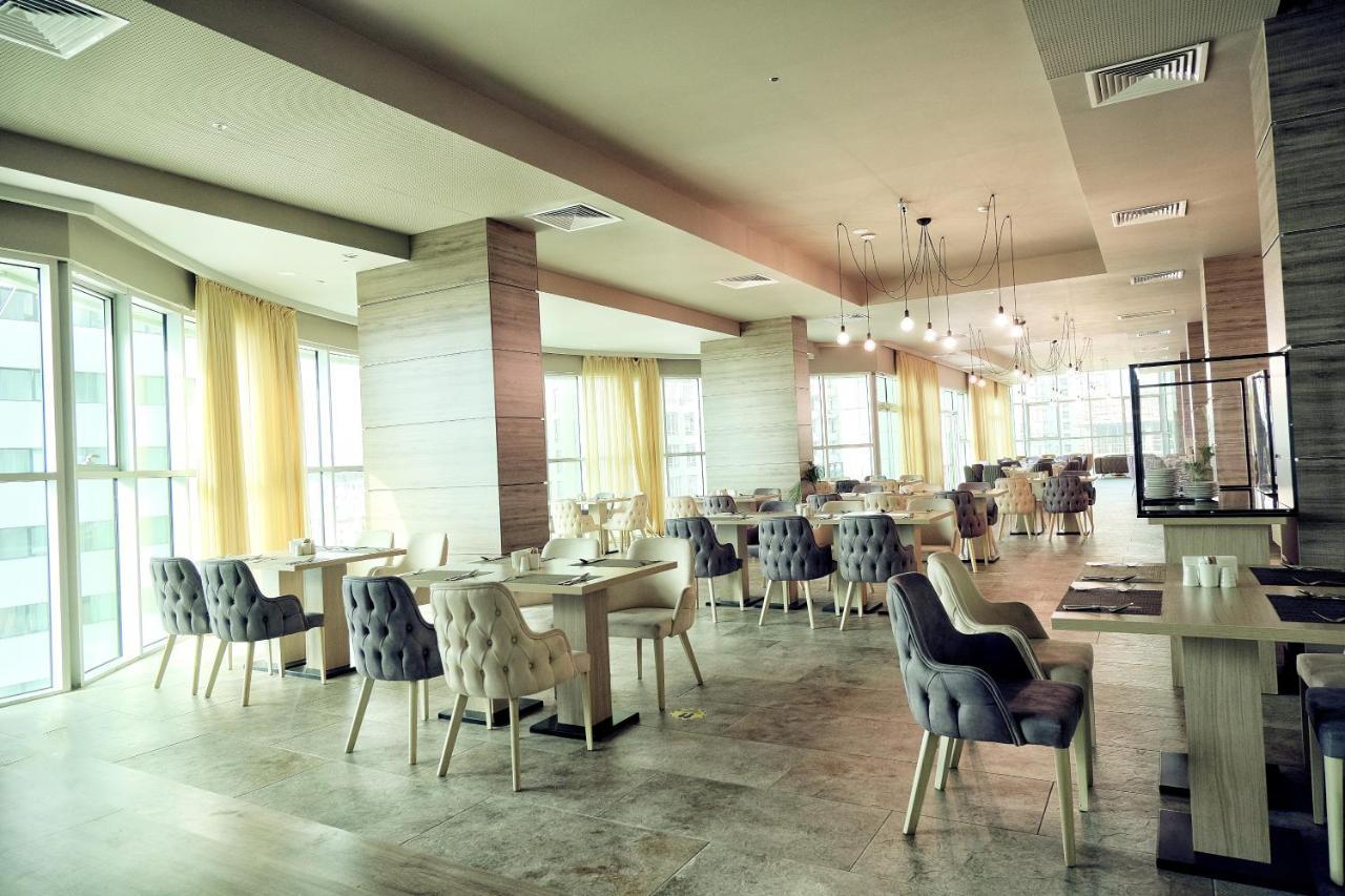 베스트웨스턴 프리미어 바투미 호텔 외부 사진 Restaurant