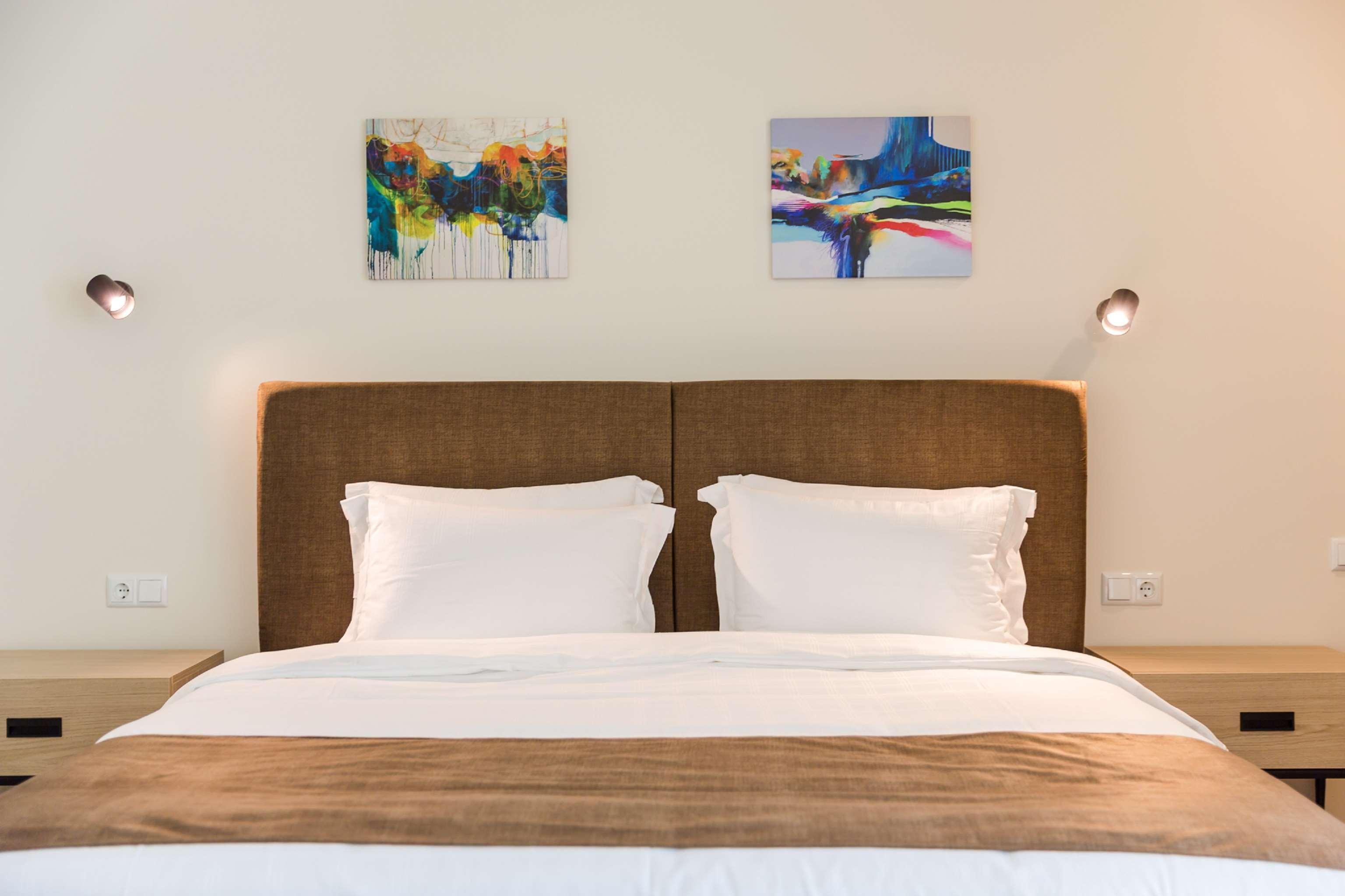베스트웨스턴 프리미어 바투미 호텔 외부 사진 A bedroom at the hotel